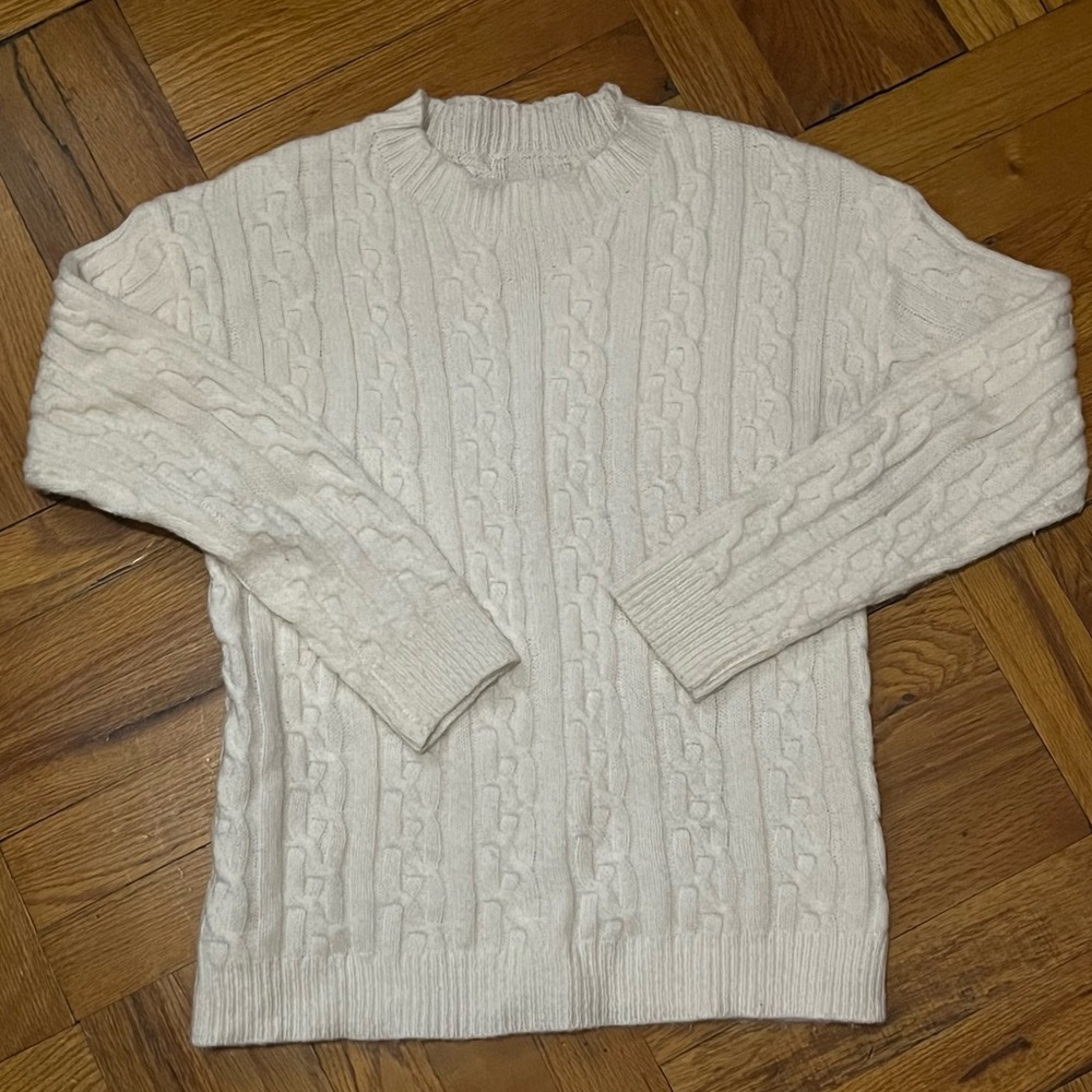 White Cableknit Sweater (Size Small)